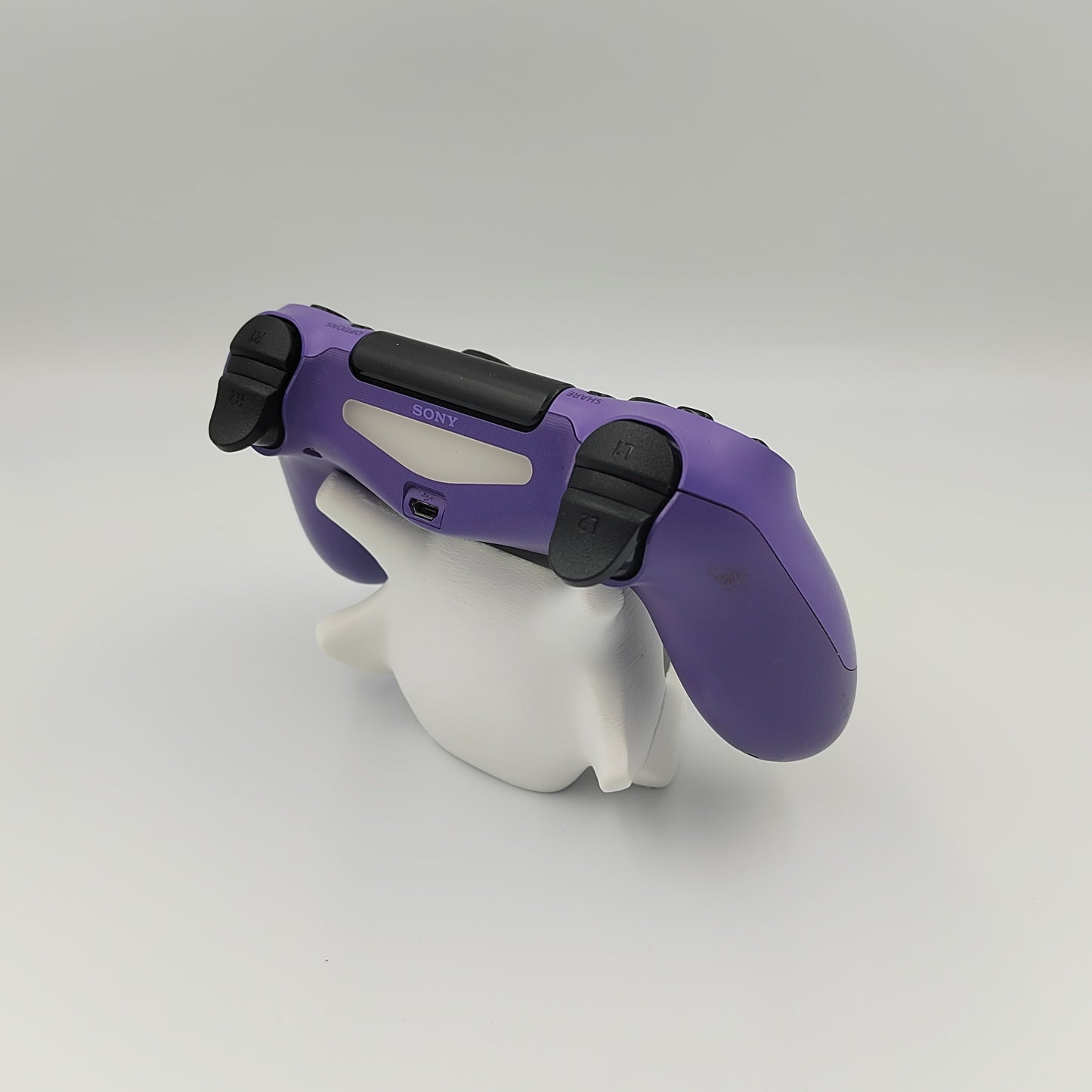 3D PRINTED SKULL CONTROLLER STAND